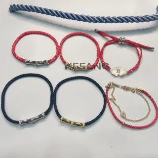 Bracelete de Cordão Trançado Estilo Bambu com Fecho Vermelho Marinho