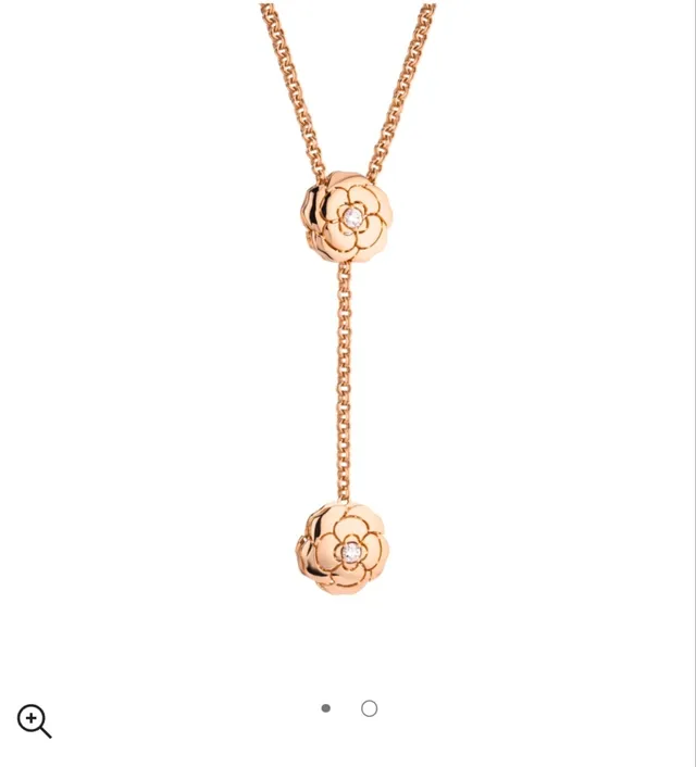 Collier en or rose motif floral station 8