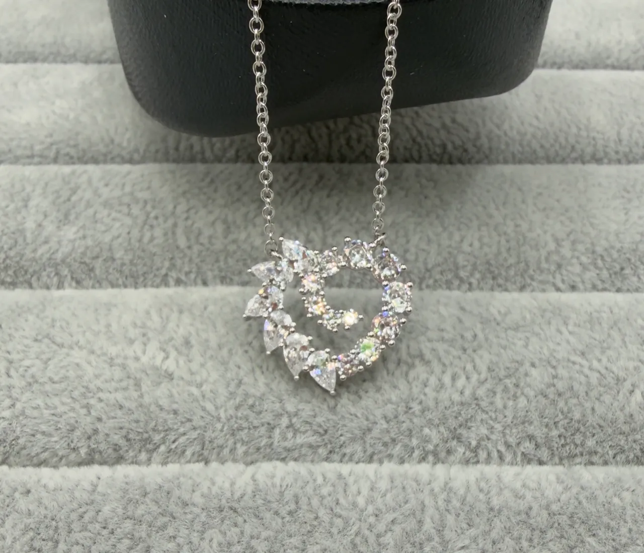 Rose-Gold Tone Heart Crystal Cluster Pendant Necklace 6