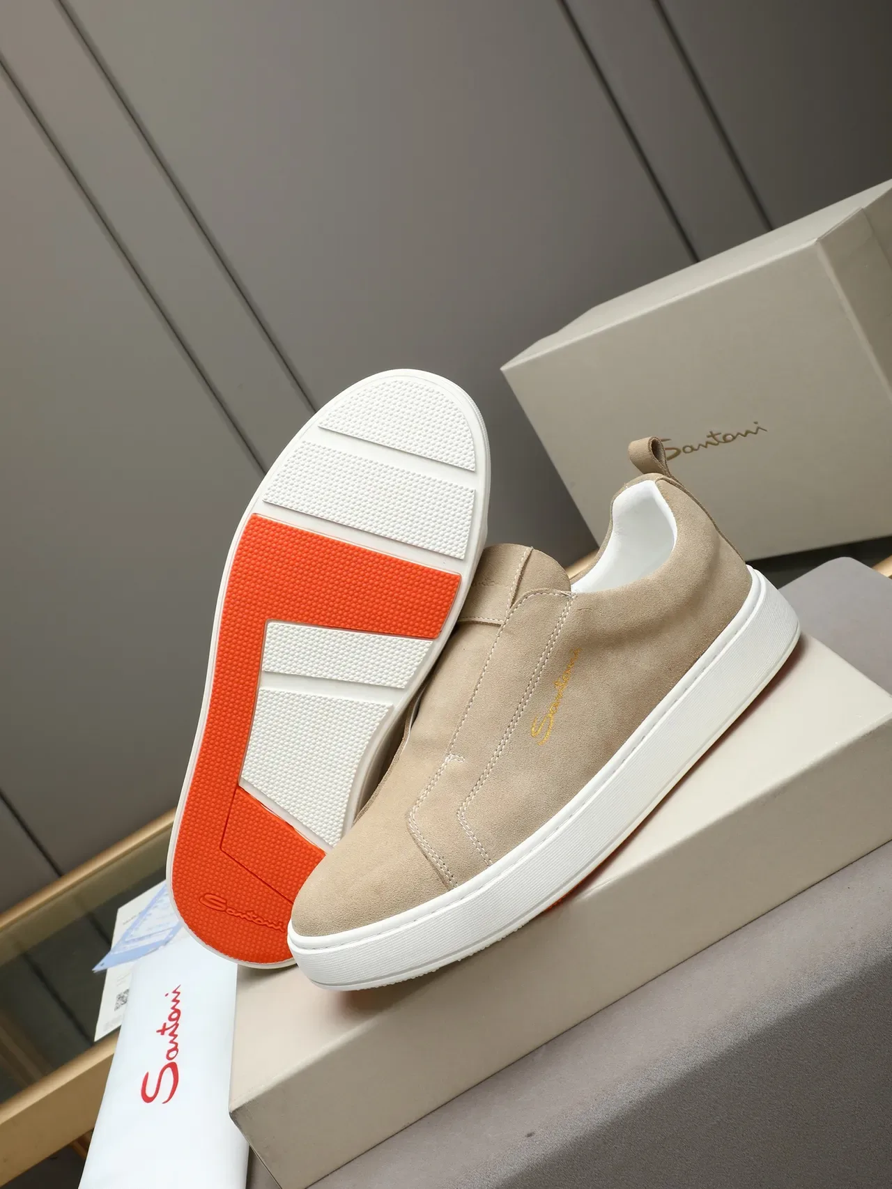 Santoni Chaussures Lifestyle Beige en Daim Slip-On 4