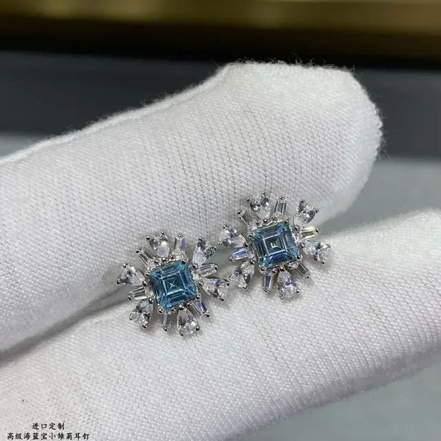 Sea Blue Square-Cut Floral Stud Earrings 8