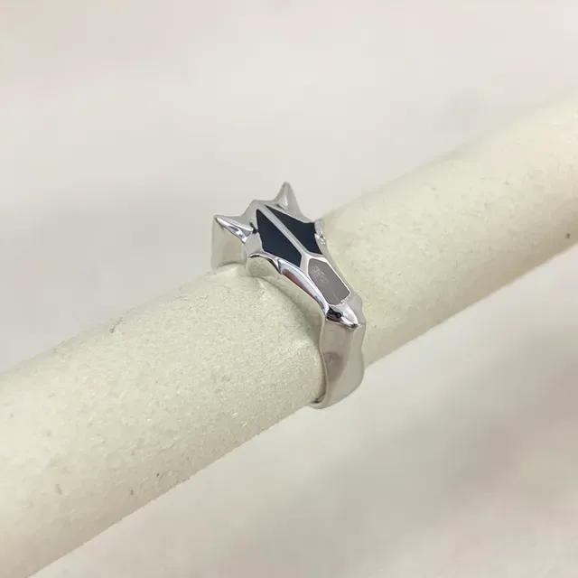 Silver Black Angular Sculptural Top Pointed Prongs Ring 2
