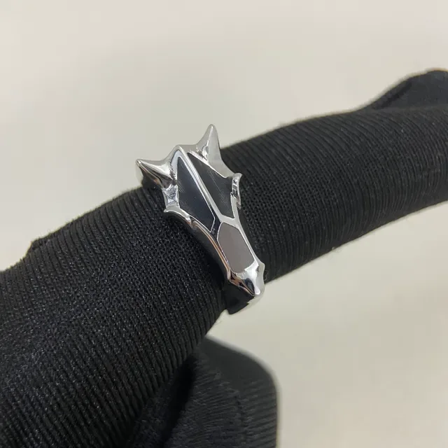Silver Black Angular Sculptural Top Pointed Prongs Ring 5