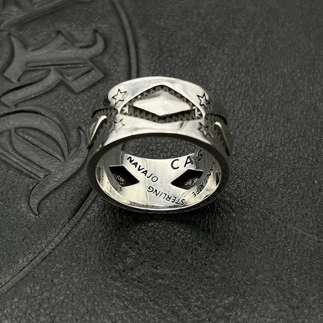 Silver Black Wide Band Engraved Stars And Diamonds Ring 3