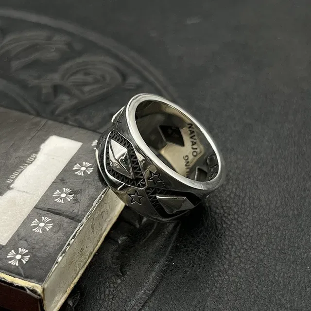 Silver Black Wide Band Engraved Stars And Diamonds Ring 4