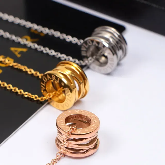 Silver Gold Multi-Ring Cylindrical Pendant Metallic Chain Necklace 4
