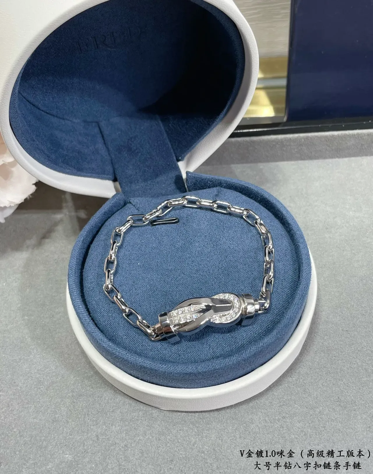 Silver Gold Pavé-Crystal Infinity-Knot Motif Bracelet 7