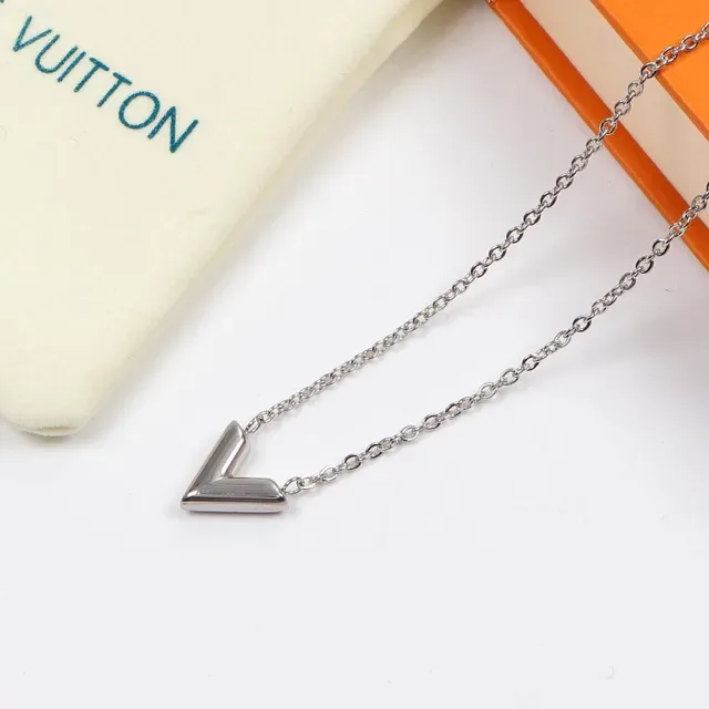 Silver Gold V-Shaped Pendant Fine Link Chain Necklace 3