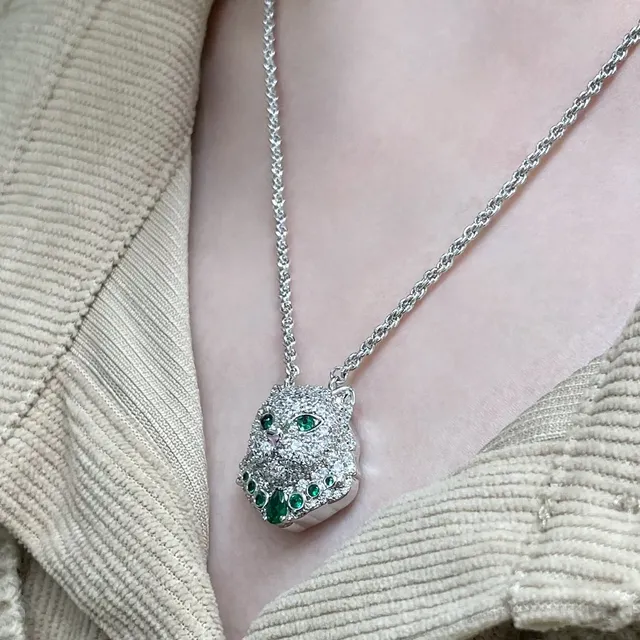 Silver Green Cat-Head Pendant Pavé-Set Clear Stones Necklace 9