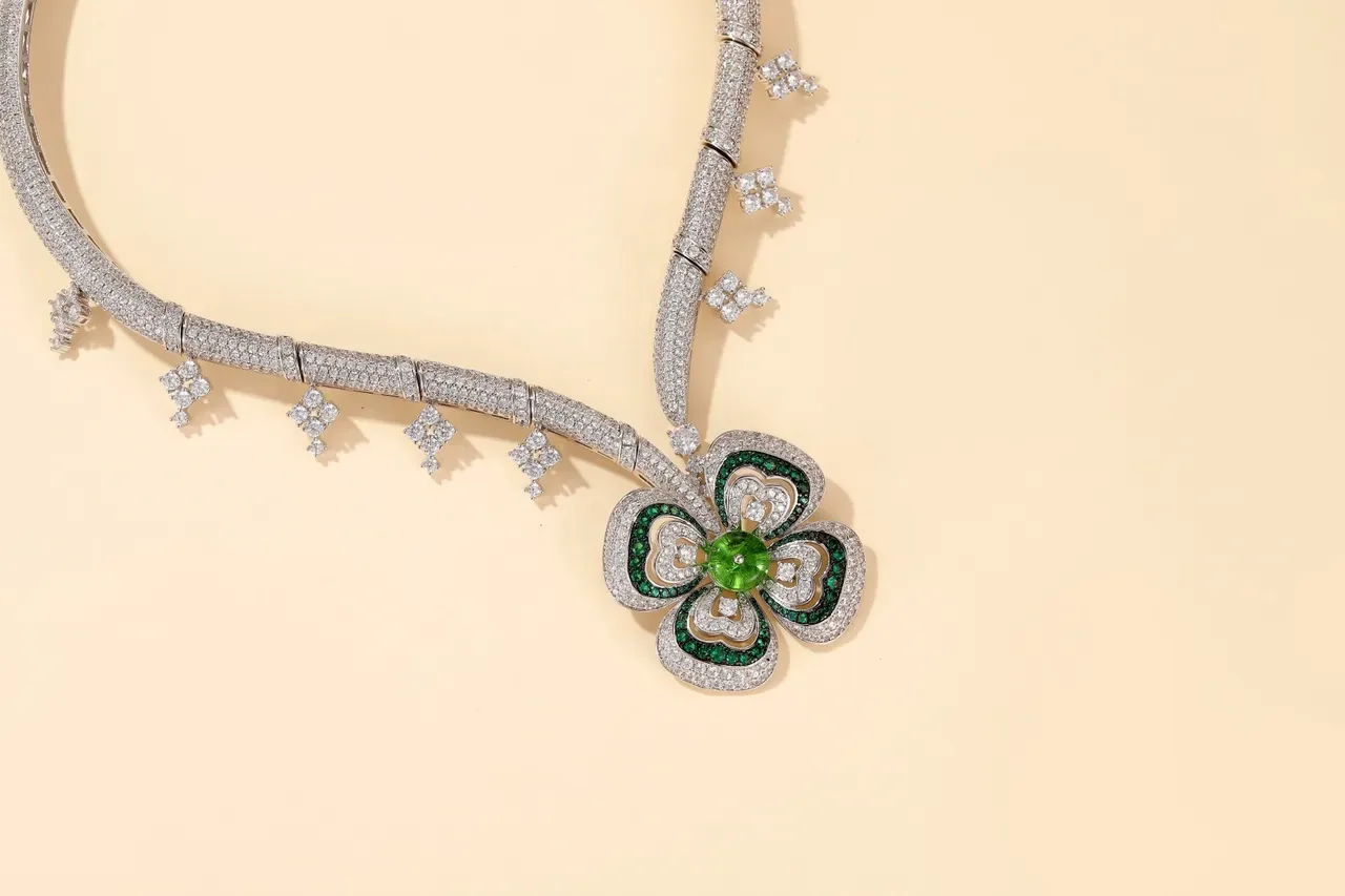 Silver Green Pavé-Set Floral Pendant Necklace 8