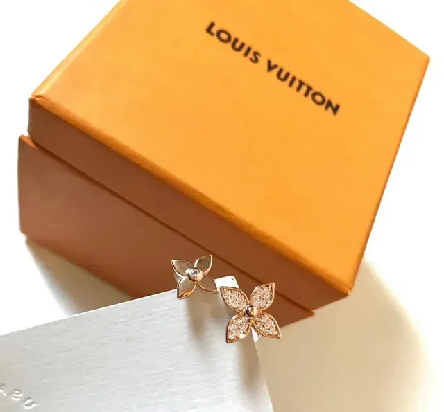 Silver Purple Floral Motif Pavé-Set Stones Necklace 16