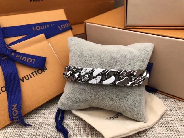 Silver-Tone and White Inlaid Curb Link Bracelet 3