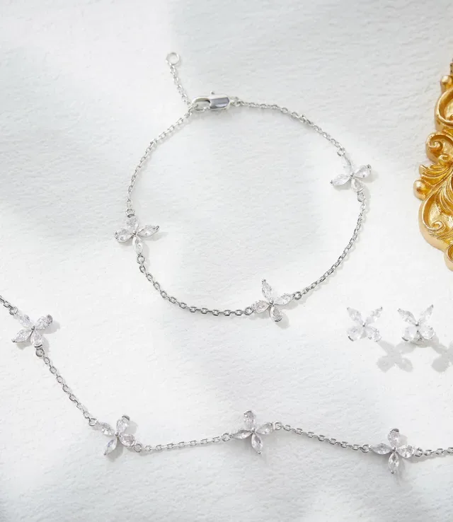 Silver Transparent Chain Three Floral Crystal Motifs Bracelet 6