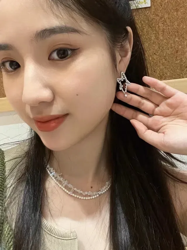 Silver Transparent Star-Shaped Pavé Crystal Earrings 4