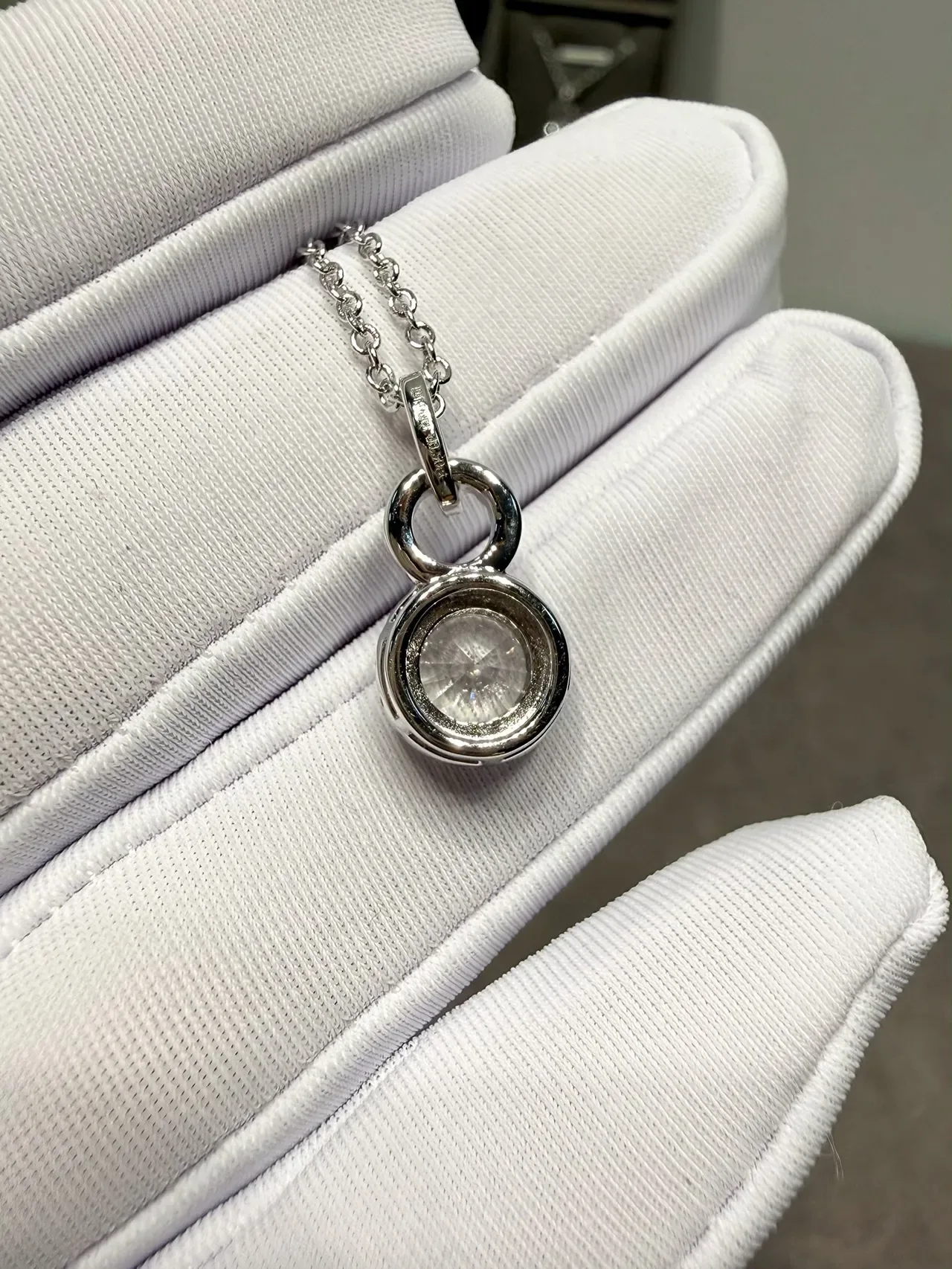 Collar Plata Blanca Péndant Halo Doble Bucle Piedra Central Brillante Redonda 5