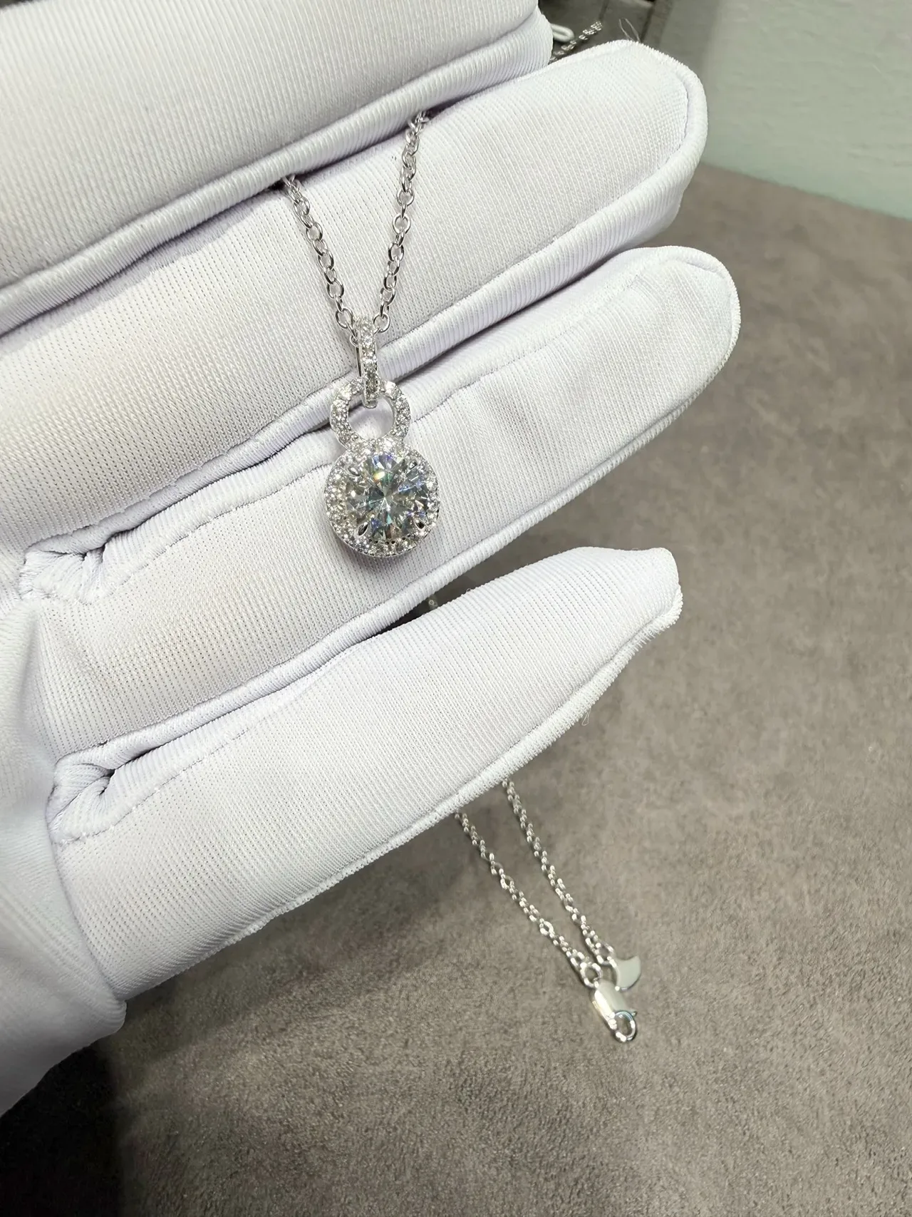 Collar Plata Blanca Péndant Halo Doble Bucle Piedra Central Brillante Redonda 8