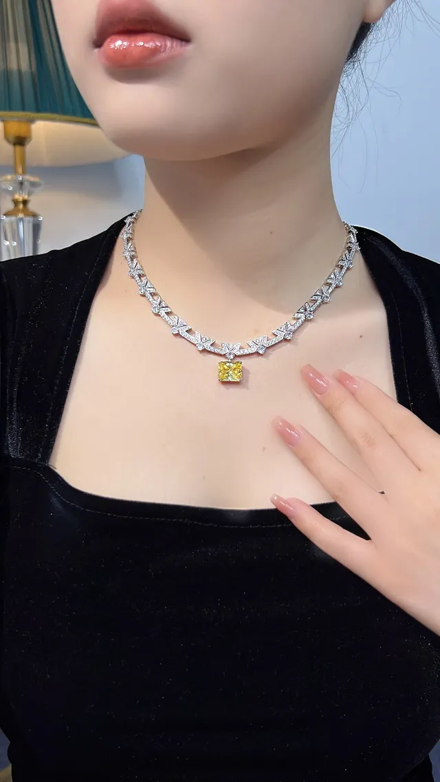 Silver Yellow Geometric Link Design Pavé-Set Diamonds Necklace 7