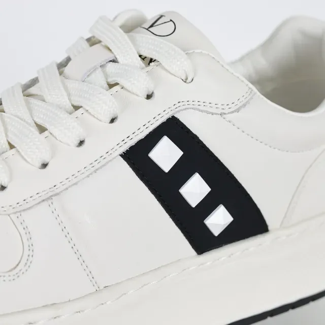 White and Black Minimalist Low-Top Sneaker 6