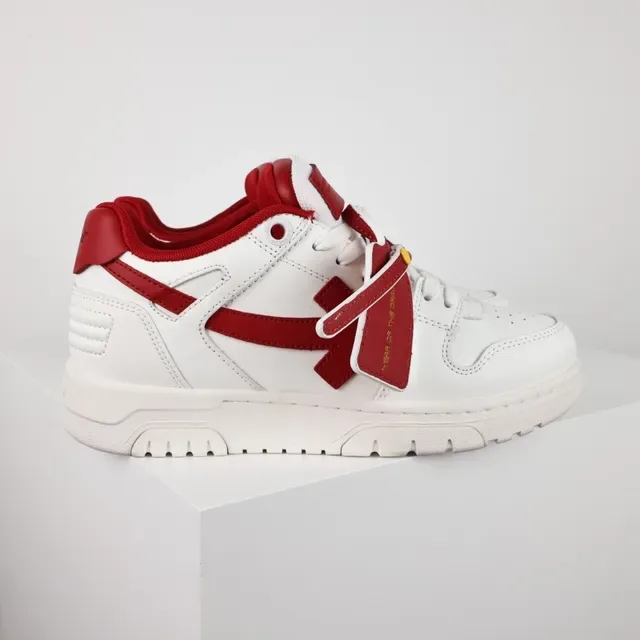 White and Red Arrow-Side Panel Lifestyle Sneakers 3