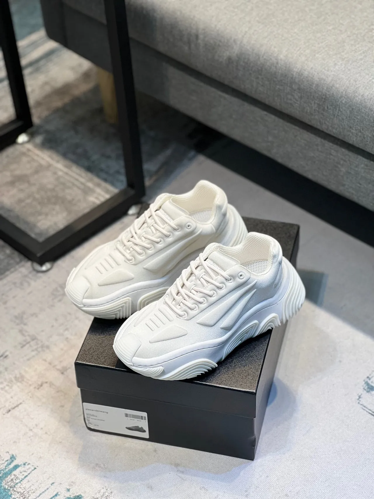 White Monochromatic Sculpted Wavy Midsole Chunky Sneakers 8