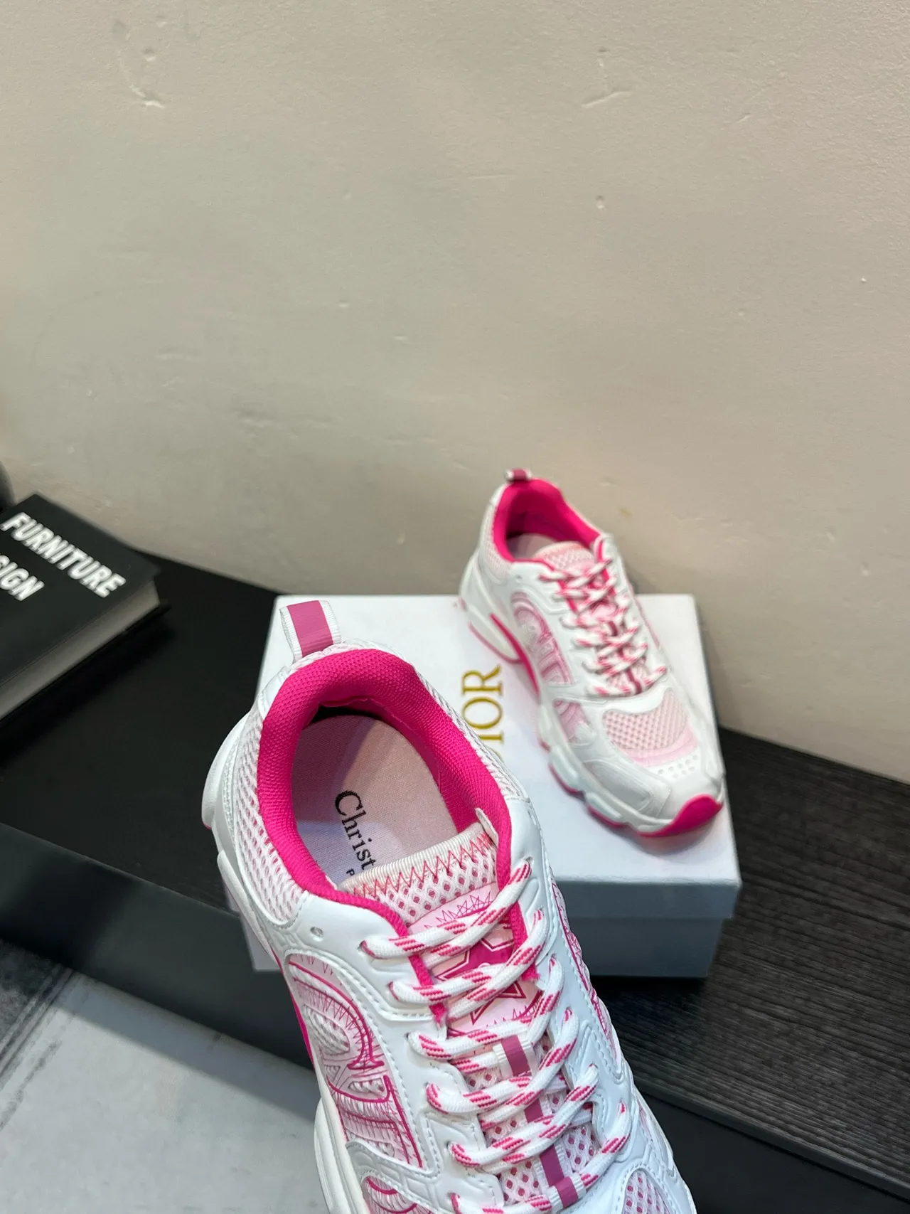 White Pink Platform Sole Mesh And Synthetic Overlay Construction Chunky Sneakers 7