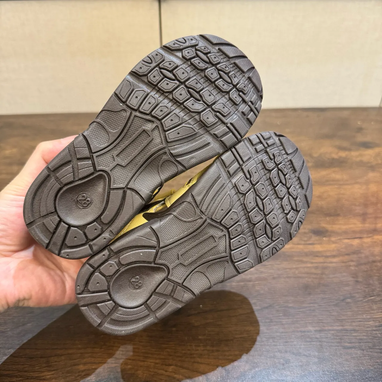 Yellow Brown Gray Mesh Velcro Strap Casual Sandals 21