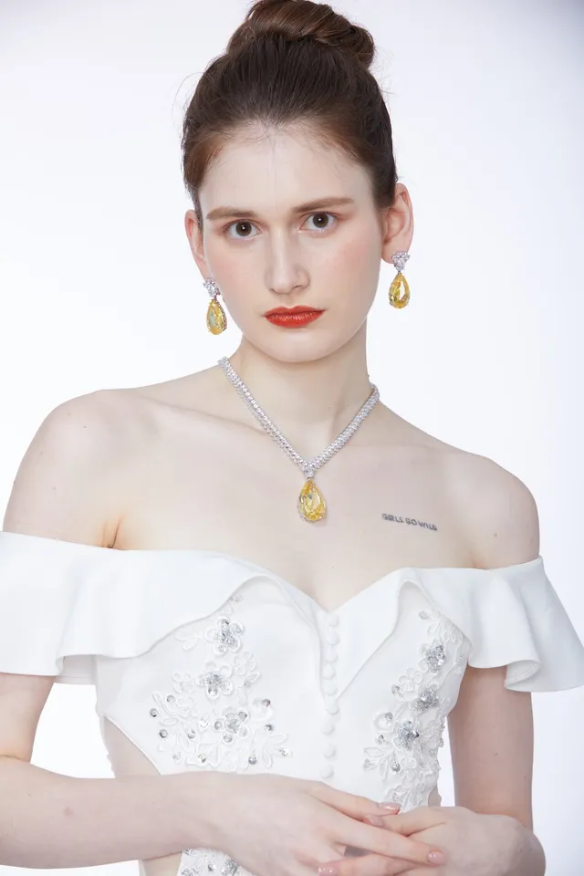 Yellow Silver Teardrop-Cut Central Stone Multi-Row Pavé Chain Necklace 2