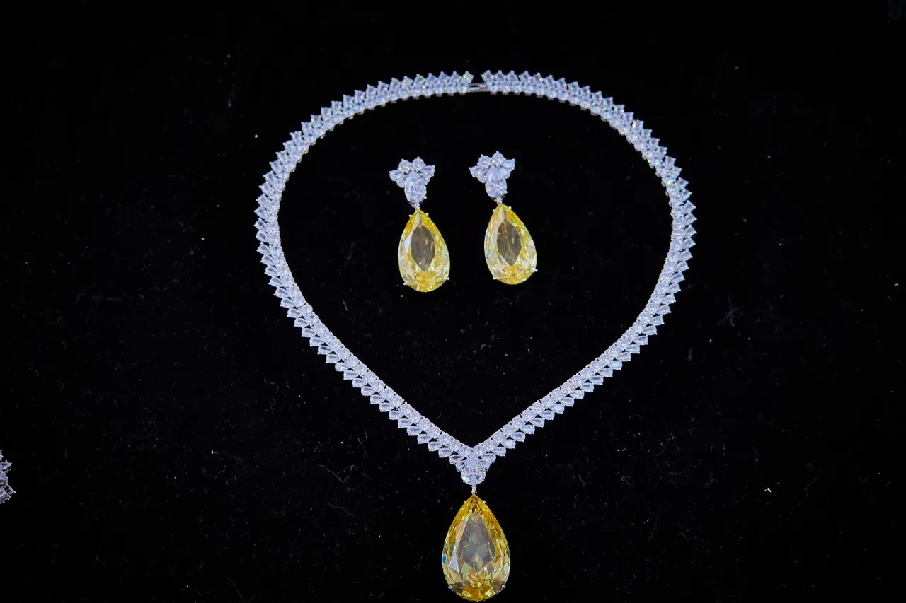 Yellow Silver Teardrop-Cut Central Stone Multi-Row Pavé Chain Necklace 4