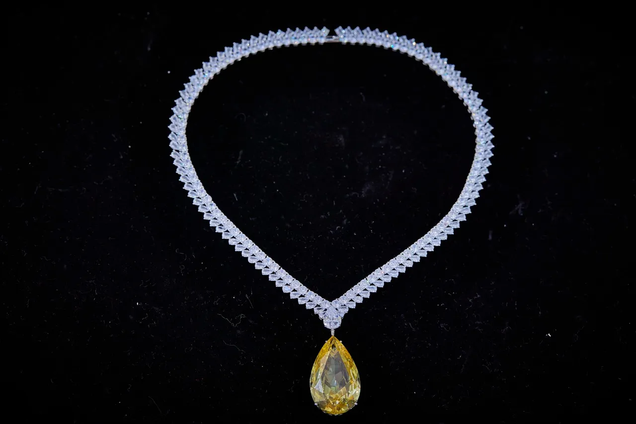 Yellow Silver Teardrop-Cut Central Stone Multi-Row Pavé Chain Necklace 6