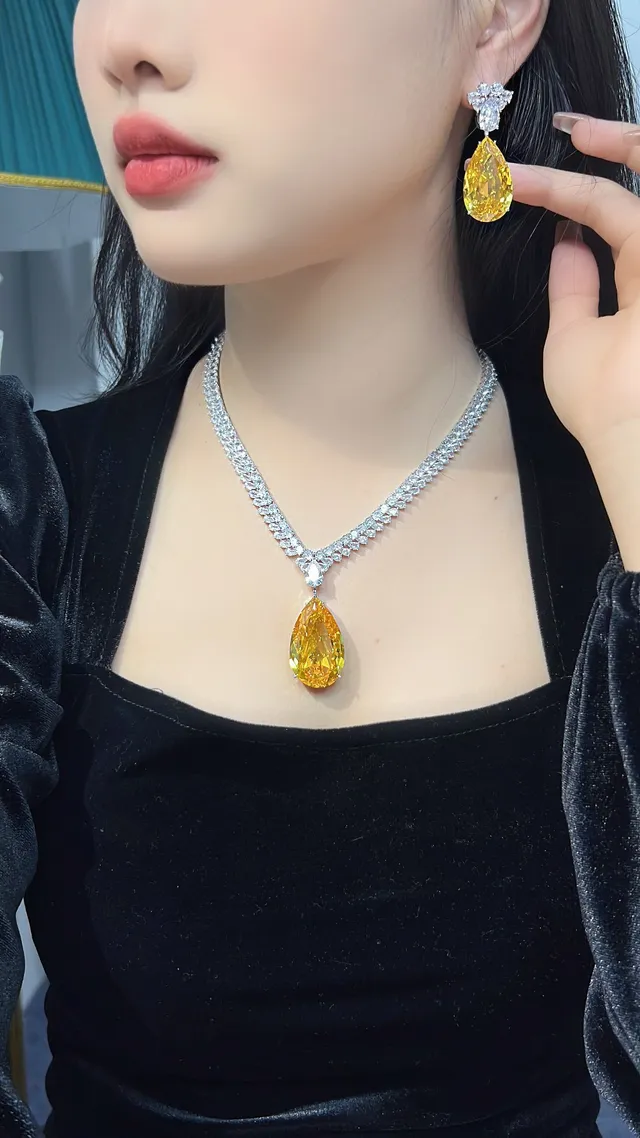 Yellow Silver Teardrop-Cut Central Stone Multi-Row Pavé Chain Necklace 7
