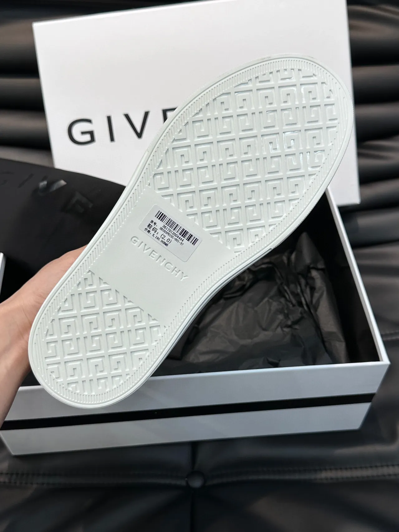 Givenchy Preto Branco Low-Top Canvas Upper Lifestyle Sneakers 8