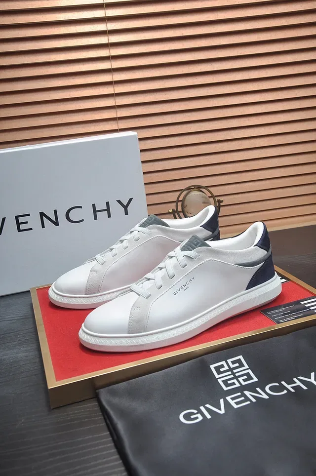 Givenchy City Sport blanc et marine sneakers lifestyle 6