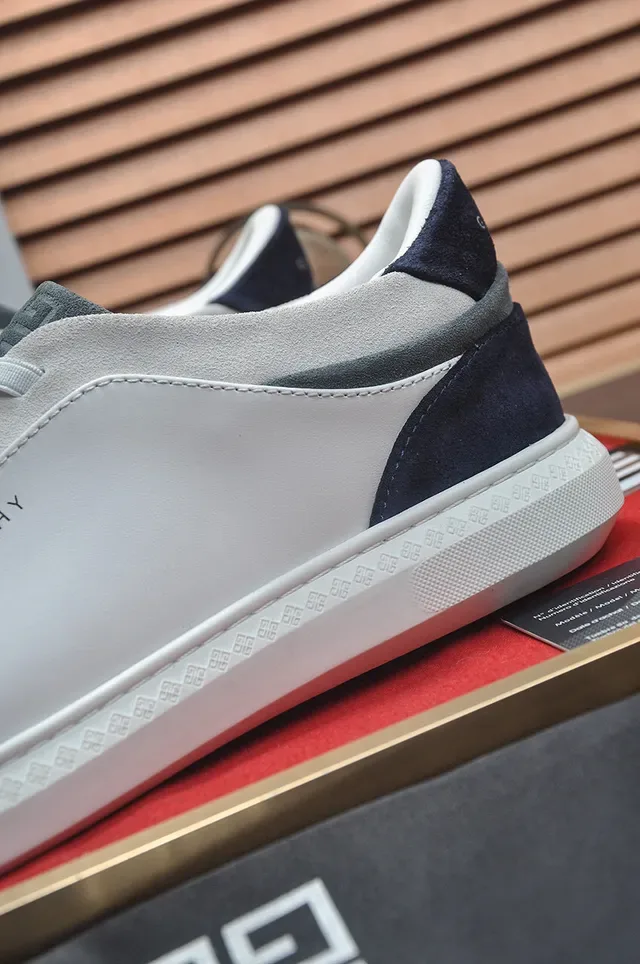 Givenchy City Sport blanc et marine sneakers lifestyle 9