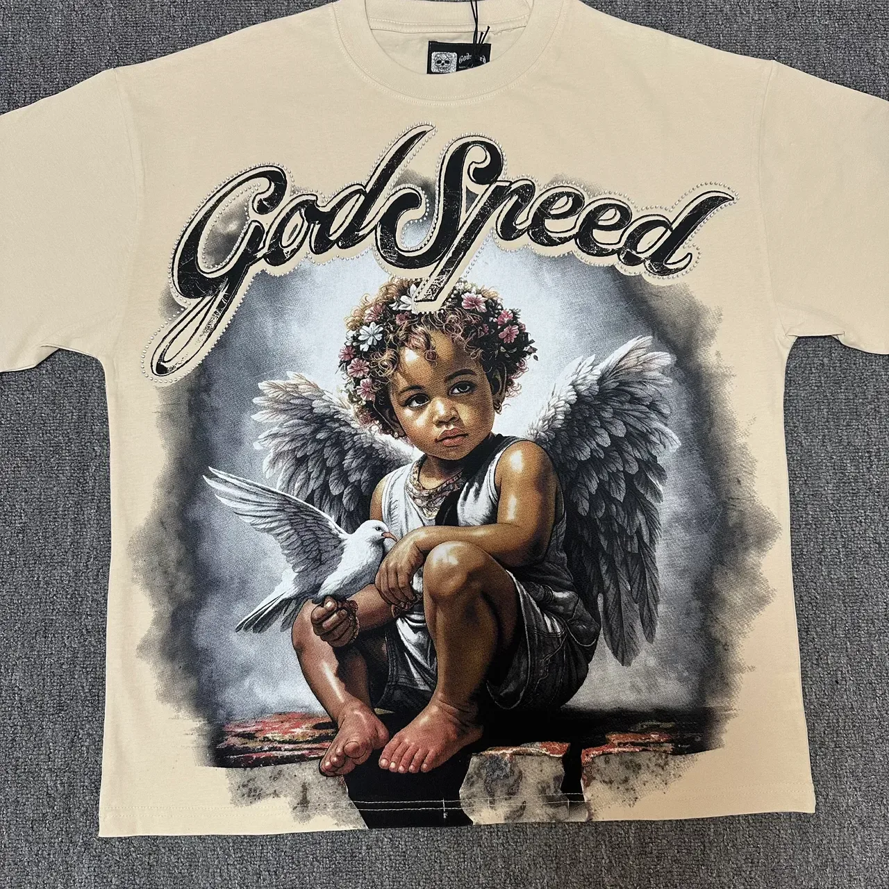 Godspeed एंजल मोटिफ ग्राफिक टी-शर्ट 4
