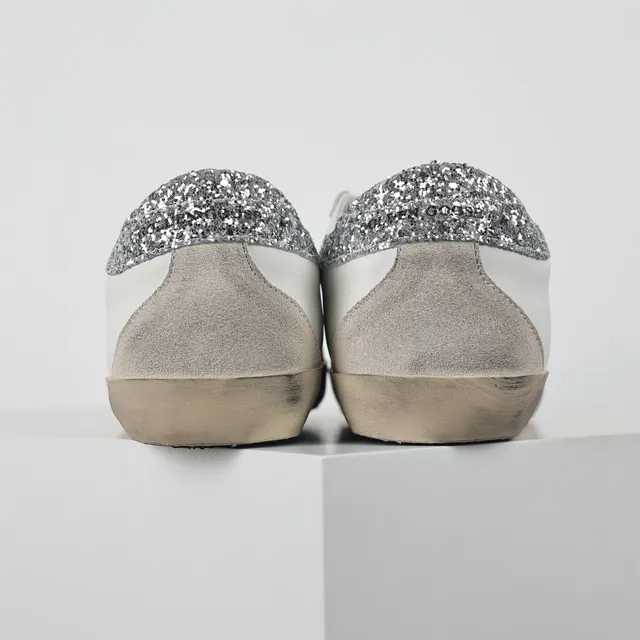 Golden Goose Superstar Branco Prata Desgastado Solado de borracha Brilhante Etiqueta de calcanhar Tênis lifestyle 8