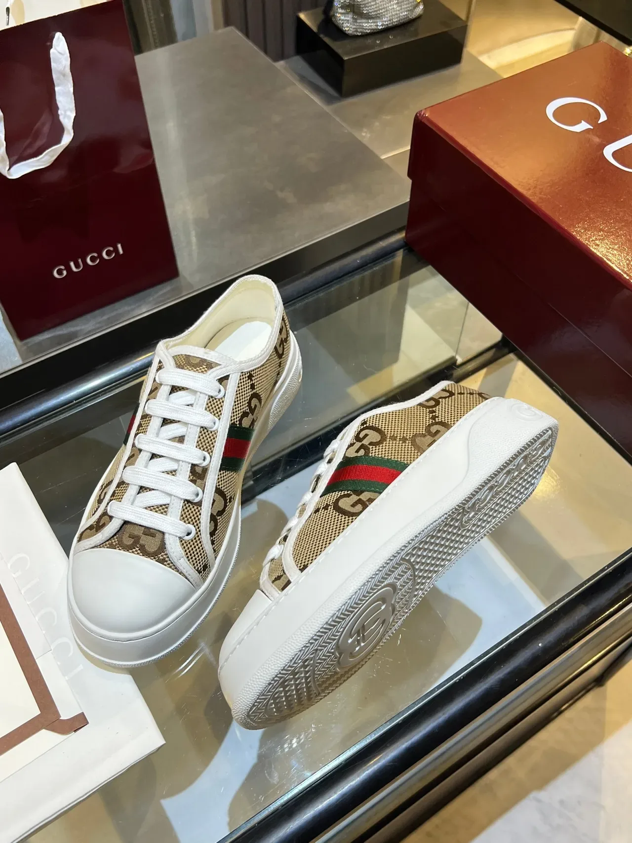 Gucci Ace GG Monogram Bege e Branco Lifestyle Sneakers 3