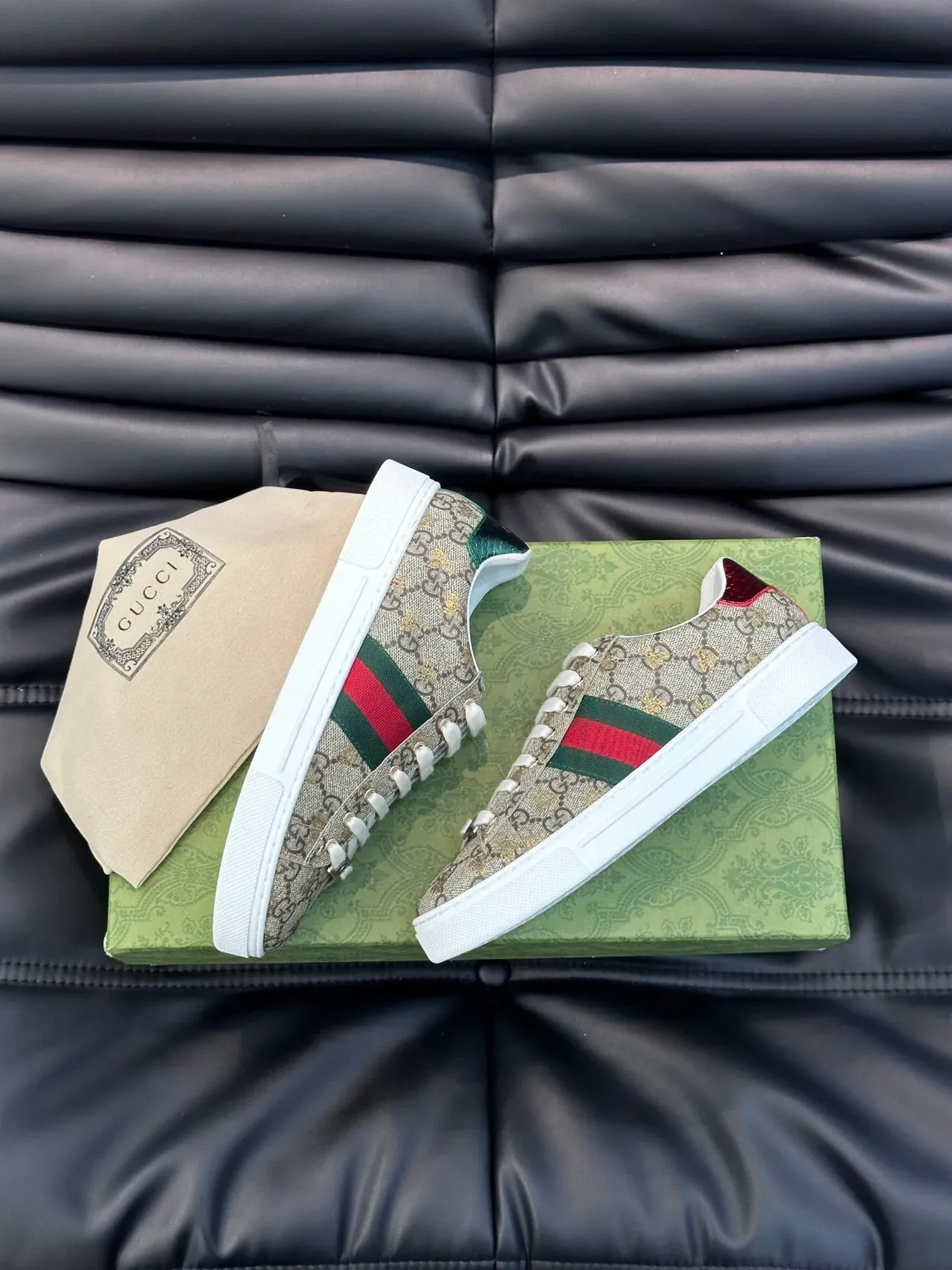 Gucci Ace GG Supreme Beige Green Red Web Lifestyle Sneakers 4