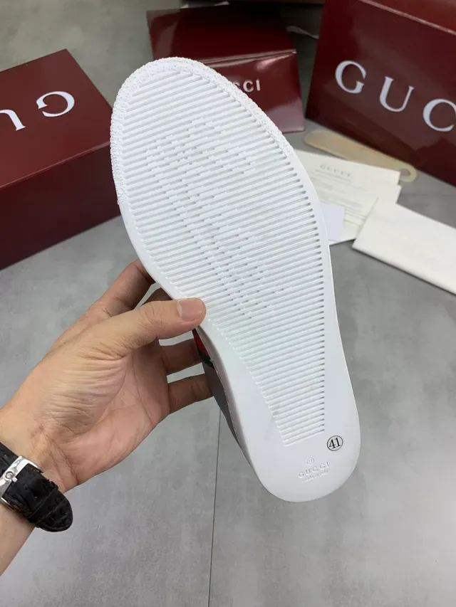 Gucci Ace Tênis Lifestyle Prata Metálica Listra Web 2