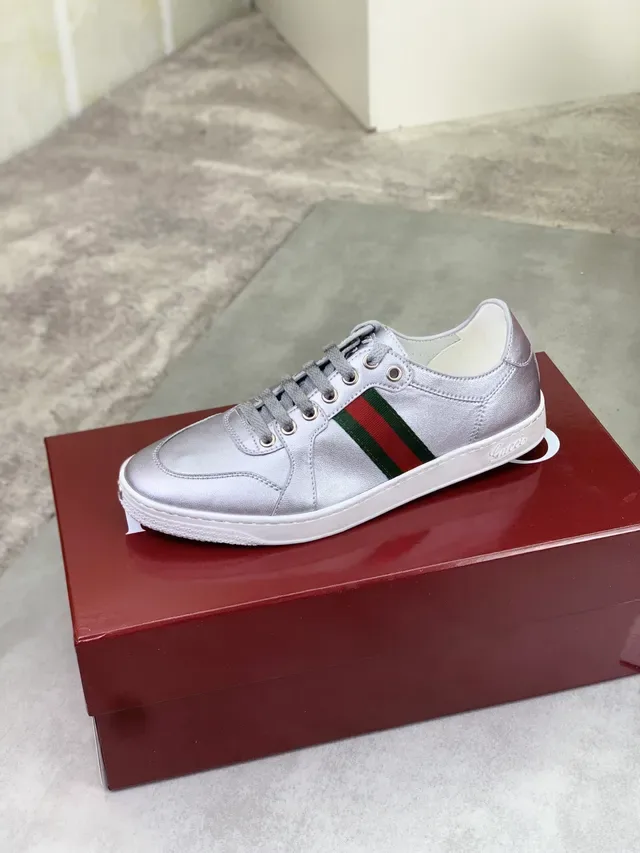 Gucci Ace Tênis Lifestyle Prata Metálica Listra Web 4
