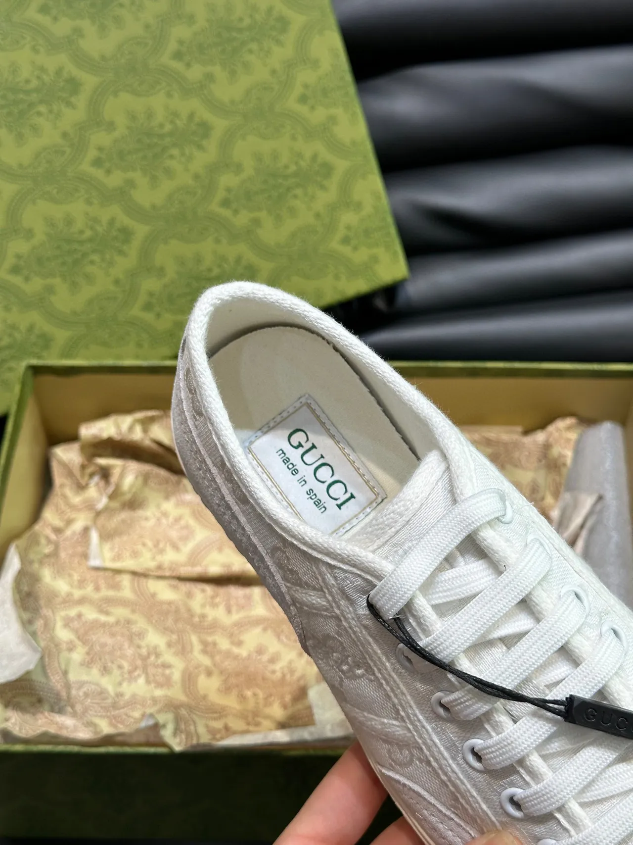Gucci Ace White Canvas Low-Top Lifestyle Sneakers 5
