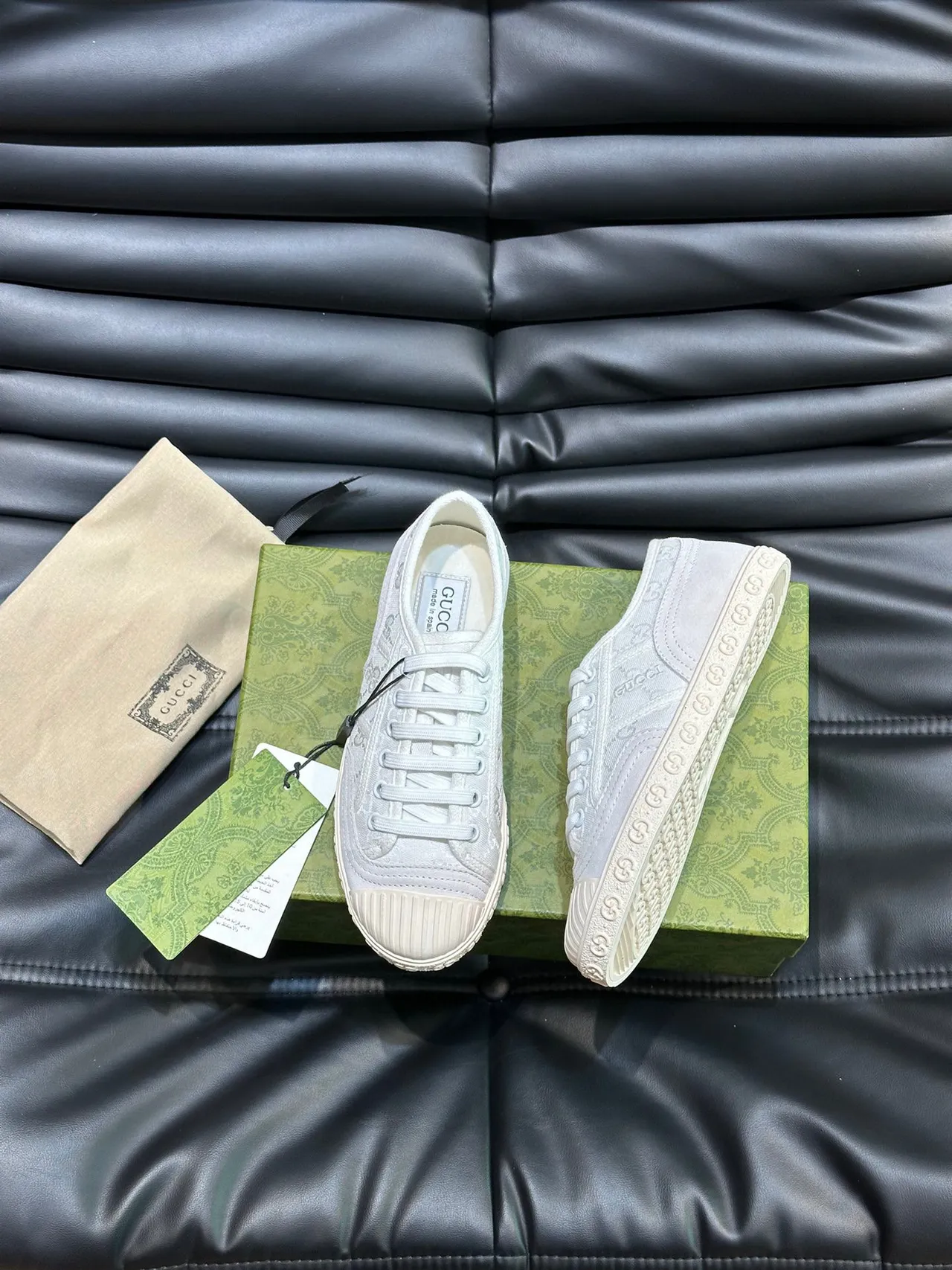 Gucci Ace White Canvas Low-Top Lifestyle Sneakers 9