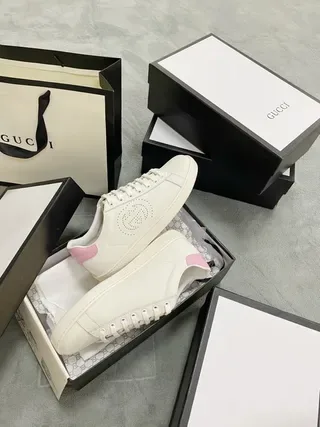 Gucci Ace White Pink Perforated Double-G Logo Leather Upper Lifestyle Sneakers 9
