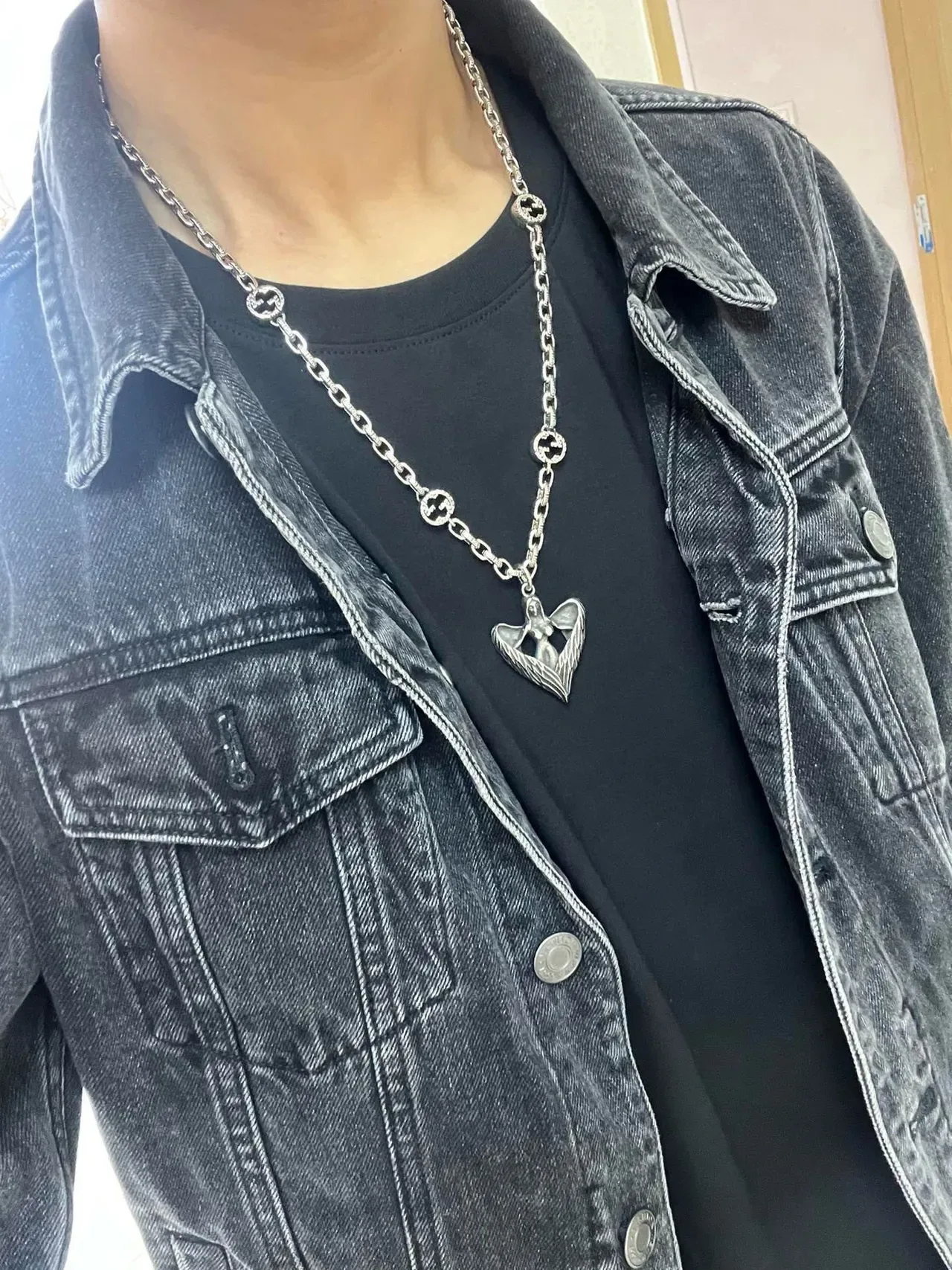 Gucci Angel Wing Heart Pendant Necklace 2