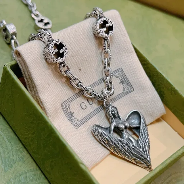 Gucci Angel Wing Heart Pendant Necklace 6
