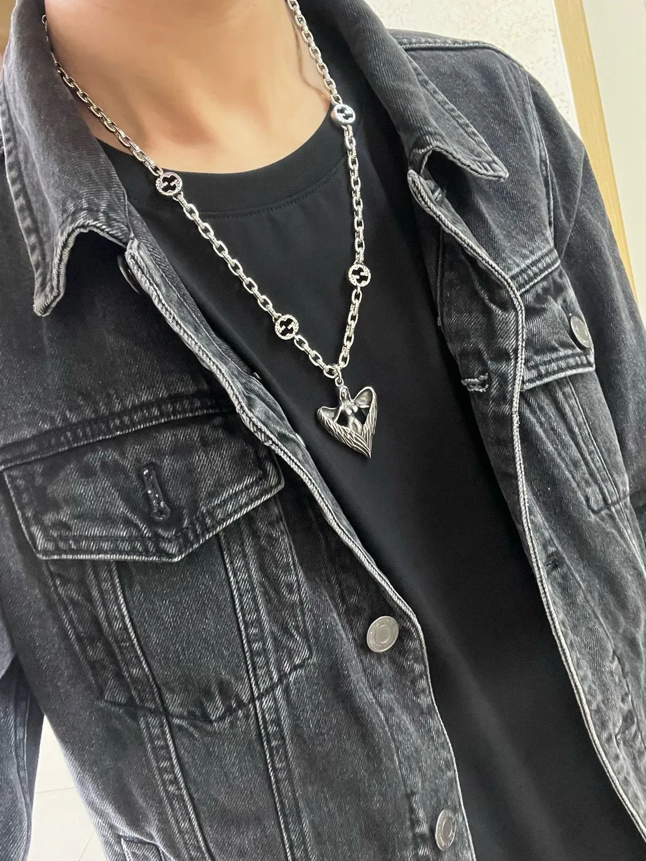 Gucci Angel Wing Heart Pendant Necklace 7
