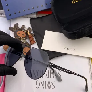 Gucci Aviator Black Gray Silhouette Thin Metal Frame Sunglasses