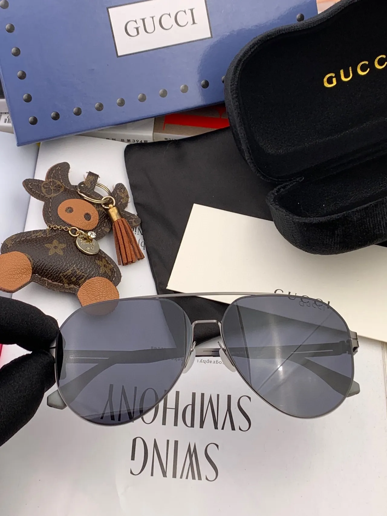 Gucci Aviator Black Gray Silhouette Thin Metal Frame Sunglasses 5