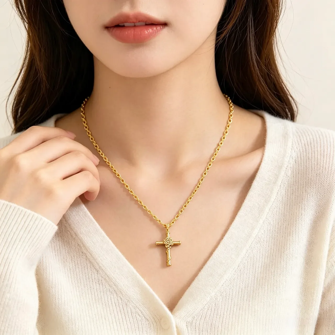 Gucci Bamboo Cross Pendant Gold-Tone Necklace 3