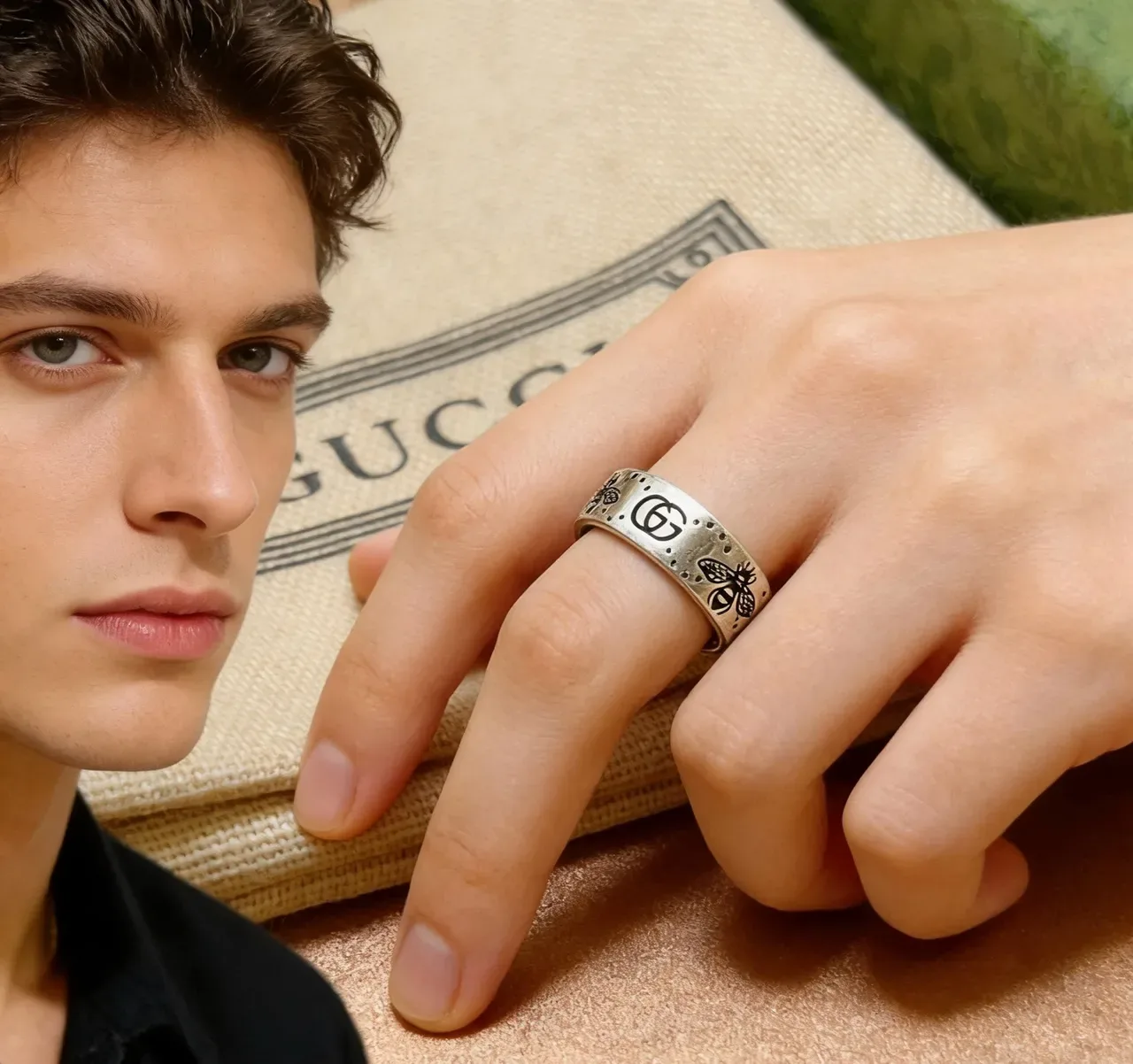 Gucci Bee Ring Silver Black Polished Enamel Motif Ring 8