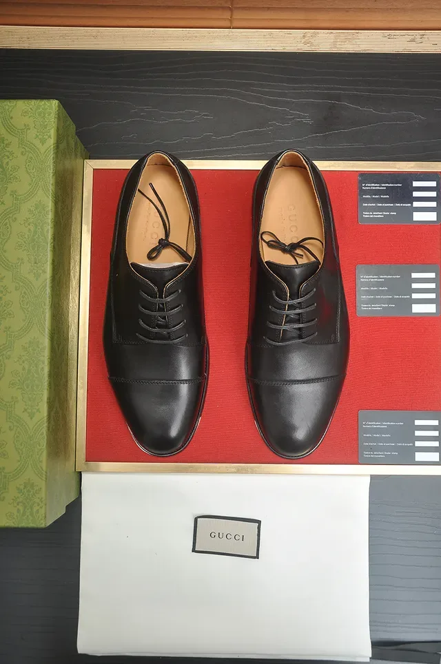 Gucci Sapatos Oxford Preto Cap-Toe 5